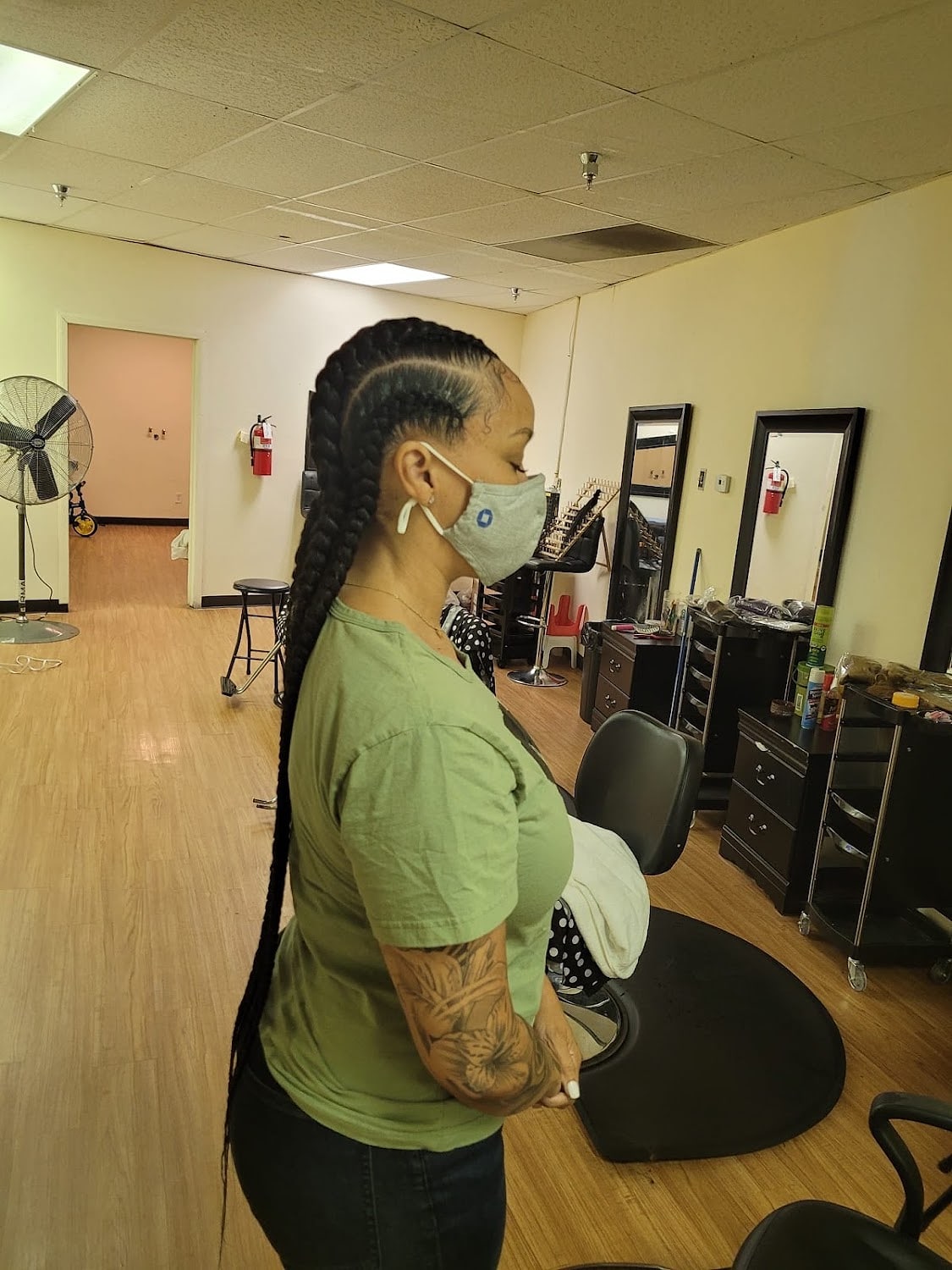 Inside L&S African Hair Braiding